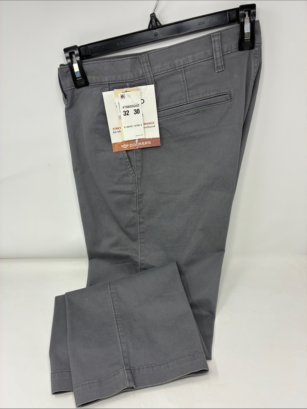 Dockers Men's Gray Straight Fit Chinos - Gray 32x30